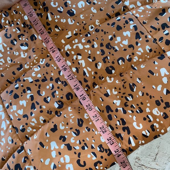 Loft Leopard Puffer Vest - Picture 6 of 8